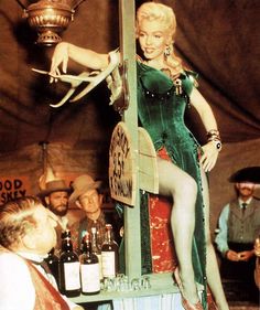 marilyn monroe in green dress Marilyn Monroe In Gold Lame Dress | Topics - Entertainment - Film & TV